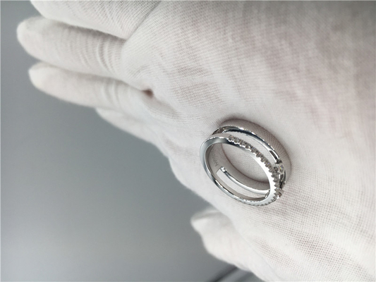 Echte 18K-Juwelen Drie van Witgoudparijs Bewegend Diamond Ring For Wedding