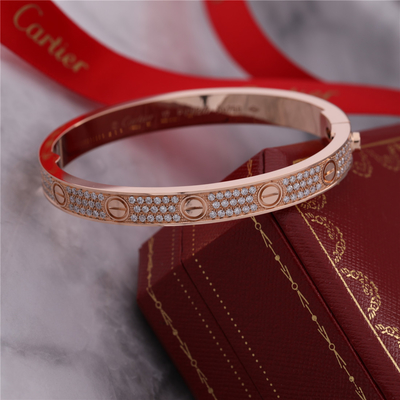 Het volledige die Diamond Love Bangle Classic Jewelry-Hoogtepunt van de Liefdearmband in het Roze Goud van 18K wordt diamant-bedekt