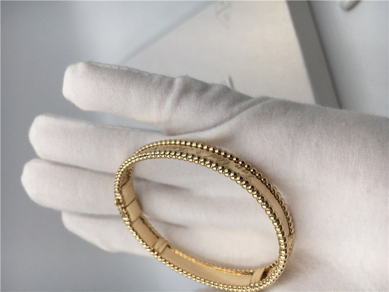 Kwaliteit Medium Model Van Cleef en Arpels-de Gele Gouden VCA Armband van de Handtekeningsarmband fabriek