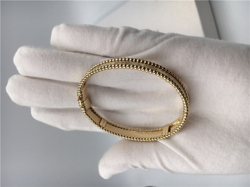 Kwaliteit Medium Model Van Cleef en Arpels-de Gele Gouden VCA Armband van de Handtekeningsarmband fabriek