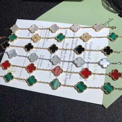 Kwaliteit 18K gouden Wijnoogst Gepersonaliseerde Gouden Armbanden Van Cleef & Arpels fabriek