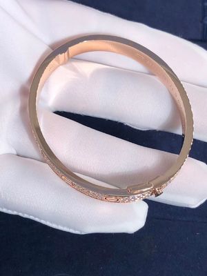 Kwaliteit De fijne van de de rijliefde van de Juwelenauto Armband Diamond Paved White/nam/de Gele Gouden Armband van 18K toe fabriek