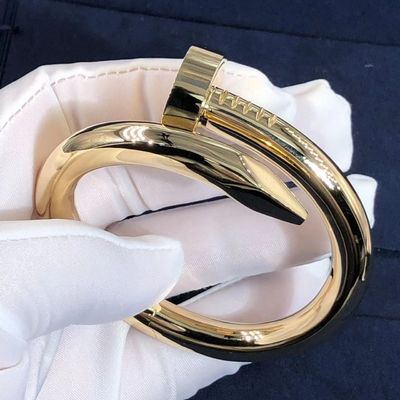 Kwaliteit 18K Rose Gold Car Tier Juste-de Armbandgrootte 17 Groot Modelfor women ' S van de V.N. Clou fabriek
