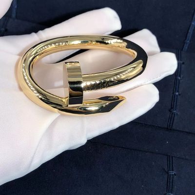 Kwaliteit 18K Rose Gold Car Tier Juste-de Armbandgrootte 17 Groot Modelfor women ' S van de V.N. Clou fabriek