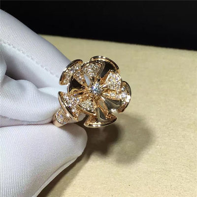 Kwaliteit De bloem Gevormde Gouden Diamanten van Ring Luxury Jewelry 18K voor Huwelijk/Overeenkomst fabriek