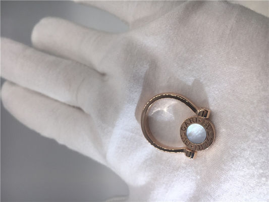 Kwaliteit 18K Moeder van de Juwelen de Uitstekende Rose Gold Engagement Rings With van luxejuwelen van Parel/Diamanten Pavé fabriek