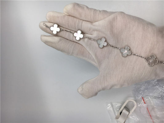 Kwaliteit Uitstekend Alhambra 18K Gouden Armbandwitgoud met Witte Moeder van Parel fabriek