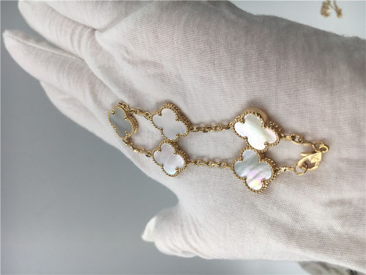 Kwaliteit Elegante de Juwelen Uitstekende Alhambra van 18K Gouden Armband met Witte Moeder van Parel fabriek