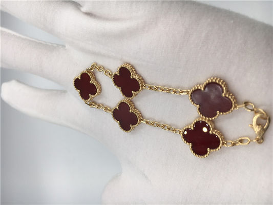 Kwaliteit Aangepaste Uitstekende 18k nam Gold Bracelet Van Cleef Arpels met Rode Kornalijn toe fabriek