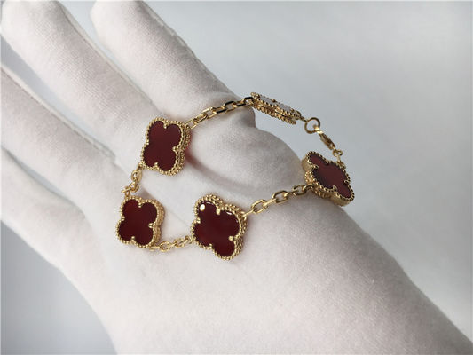 Kwaliteit Aangepaste Uitstekende 18k nam Gold Bracelet Van Cleef Arpels met Rode Kornalijn toe fabriek