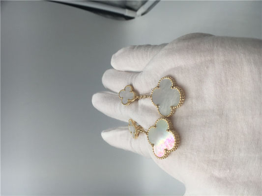 Kwaliteit Van Cleef Earrings met 2 Motieven, Yellow Gold Van Cleef de Moeder van Parel Oorringen van 18k fabriek