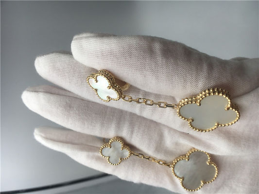 Kwaliteit Van Cleef Earrings met 2 Motieven, Yellow Gold Van Cleef de Moeder van Parel Oorringen van 18k fabriek