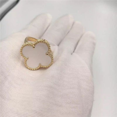 Kwaliteit Wit Paarlemoeren de Rings Magisch Alhambra van 18K Gouden Eenvoudig Ontwerp voor Jonge Dames fabriek