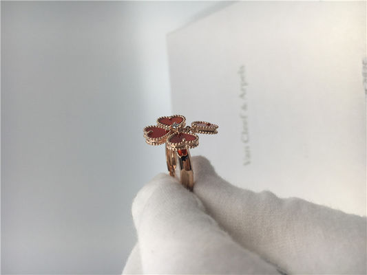 Kwaliteit 18k Rose Gold Van Cleef en Arpels-Bloemring met Kornalijn/Ronde Diamant fabriek