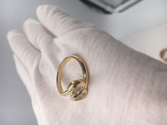 Kwaliteit Het uitstekende van de de Krommenring 18k van Overeenkomstenchopard Gelukkige Gele Goud met Diamant fabriek
