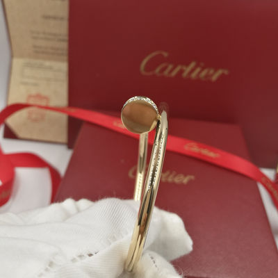 Kwaliteit B6048617 het Gele Goud van Juste Un Clou Bracelet 18k met Diamanten fabriek