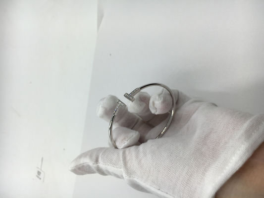 Kwaliteit T Gouden de Juwelenwitgoud van de Draadarmband 18K met Ronde Briljante Diamanten fabriek