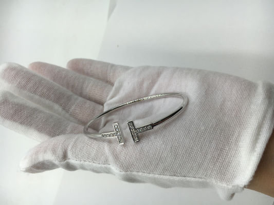 Kwaliteit T Gouden de Juwelenwitgoud van de Draadarmband 18K met Ronde Briljante Diamanten fabriek