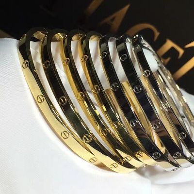 Kwaliteit Juwelen18k Gouden Armband, Dun Liefde Gepersonaliseerd Gouden Halsband Klein Model fabriek