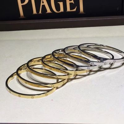 Kwaliteit Juwelen18k Gouden Armband, Dun Liefde Gepersonaliseerd Gouden Halsband Klein Model fabriek