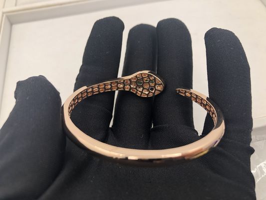 Kwaliteit De de Charmearmbanden van Snakewomens van luxejuwelen pasten 18 Kt Roze Goud met Diamanten aan fabriek