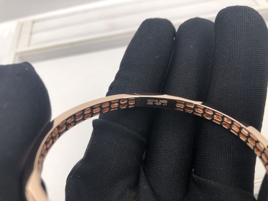 Kwaliteit De de Charmearmbanden van Snakewomens van luxejuwelen pasten 18 Kt Roze Goud met Diamanten aan fabriek