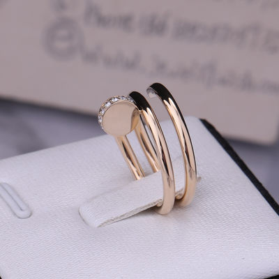 Kwaliteit B4211800 de Gele Gouden Diamanten van Spijkerjuste un clou ring in 18k fabriek