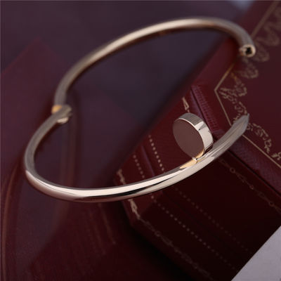 Kwaliteit De echte Gouden JUSTE-ARMBAND GEEL GOUDEN Dik Modelnail bangle B6048217 van de V.N. CLOU fabriek