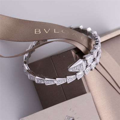 Kwaliteit De Adder één-rol van Italië Romaanse Serpenti slanke die armband in 18K-witgoud met de volledige pavé Armband van de diamantenslang wordt geplaatst fabriek