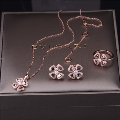 Kwaliteit De echte Gouden Hoge Oorringen van Juwelenfiorever in 18 kt Rose Gold Earrings plaatsen met twee centrale diamanten en diamanten pavé fabriek