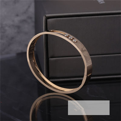 Kwaliteit 18K gele Gouden Luxury Jewelry-Beweging Noa Diamond Bangle Bracelet For Ladies fabriek