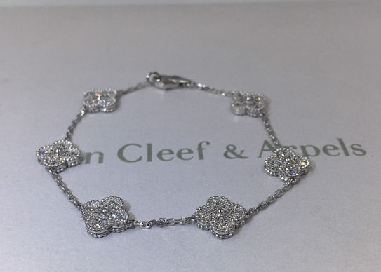Kwaliteit Volledige van de Diamantjuwelen van de Diamantluxe Zoete Alhambra Armband 6 Motievenwitgoud fabriek